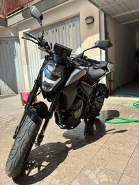 CFMOTO 300NK