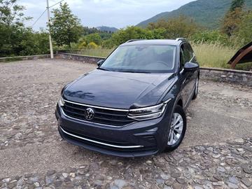 Volkswagen Tiguan 2.0 TDI 150 CV SCR DSG Life-60.0