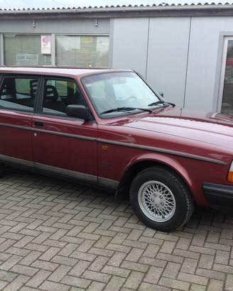 Lo faccio una vecchia Volvo con pochi chilometri