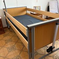 Letto sanitario motorizzato