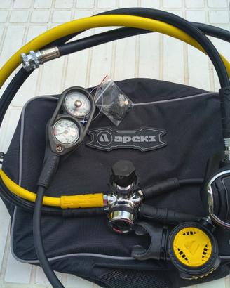 erogatore apeks xtx 200 con octopus apeks egress,