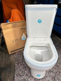 Wc con pucci integrata