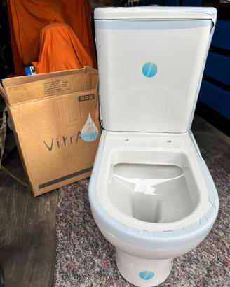 Wc con pucci integrata