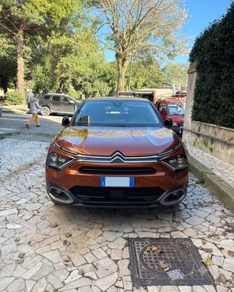 Cotroen C4  modello Shine