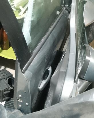 ricambi Opel Corsa tre porte 