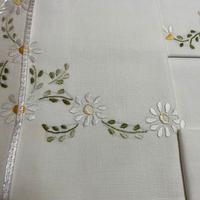 lenzuola di Lino ricamate a mano