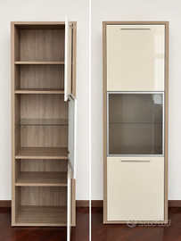 Vetrina moderna effetto rovere e ante color avorio