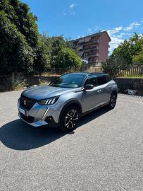 Peugeot 2008 GT line 1.5 bluehdi