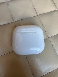 Airpods 4 con cancellazione attiva del rumore