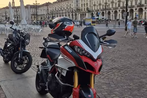 Ducati Multistrada 1200 Pikes Peak con tris borse