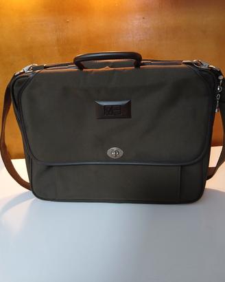 Borsa Makio Hasuike