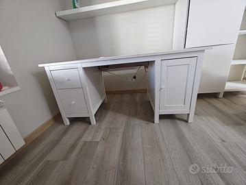 Scrivania hemnes ikea