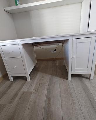 Scrivania hemnes ikea