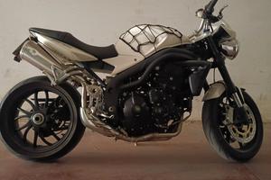 Triumph Speed triple 1050 