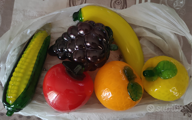 Frutta in vetro decorativa