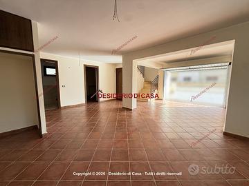 Casa, Carini.