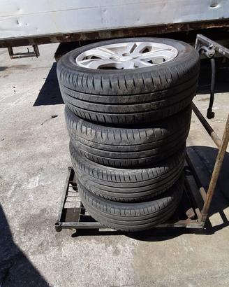 PEUGEOT 208 - PNEUMATICI