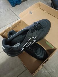 scarpe da calcetto Nuove 