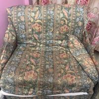 POLTRONA E LETTO SINGOLO