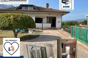 Villa a Scauri a 1 km dal lido Tirreno Monted'oro