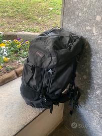 Zaino trekking MT100 50L nero