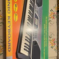 Pianola CASIO CTK 481 con Custodia