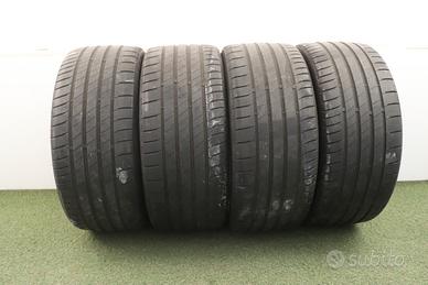 Gomme Bridgestone Potenza 235 35 19 estate