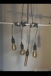 Lampadario industrial bianco e grigio