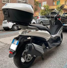 Beverly 350 Sport Tourig ABS