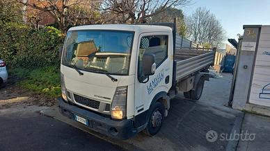 2015 Nissan nt400 cabstar