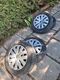 Set da 4  cerchi + pneumatici invernali Michelin