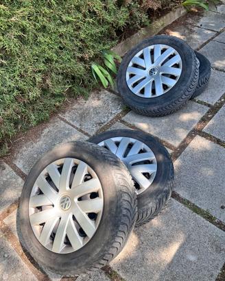 Set da 4  cerchi + pneumatici invernali Michelin