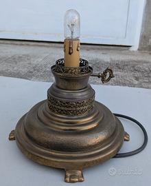 Lampada vintage in ottone