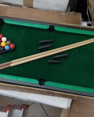 vecchio gioco da tavolo mini biliardo.