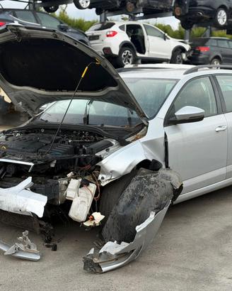 RICAMBI USATI AUTO SKODA Octavia S.Wagon 5° Serie