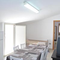 Comodo 6/7 posti letto a 50m dal mare