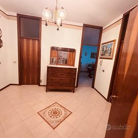 Appartamento arredato  Loro Piceno 