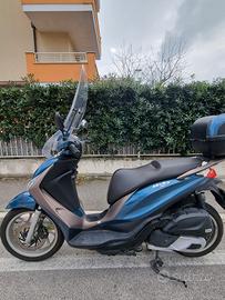 Scooter Piaggio Medley 125