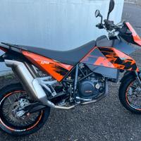 Ktm 690 sm FRIZIONE APPENA FATTA