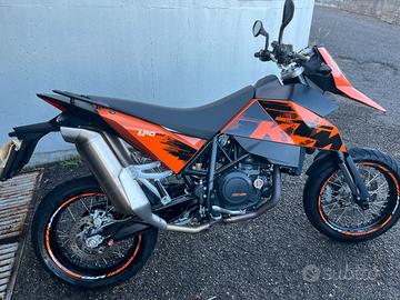 Ktm 690 sm FRIZIONE APPENA FATTA