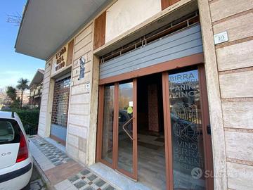 Immobile di 200 m² con 2 locali a Avellino