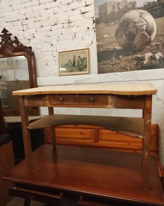 Scrivania piccola di legno 