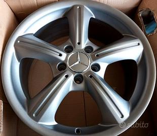 Cerchi in lega 17" originali MERCEDES con gomme