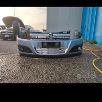 paraurto opel astra 