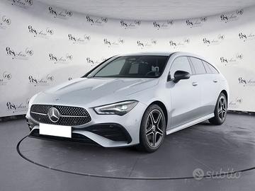 Mercedes-Benz CLA 200 AMG Line Premium Plus N...