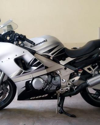 Kawasaki ZZR 600 (1997) – da revisionare