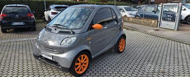 Smart ForTwo 700 coupé pure (45 kW)
