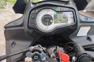 Suzuki v strom 650