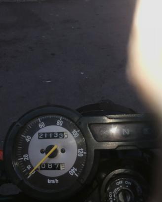 Yamaha tricker con auto