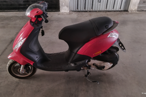 Scooter Piaggio ZIP 50 omologato 2 posti
